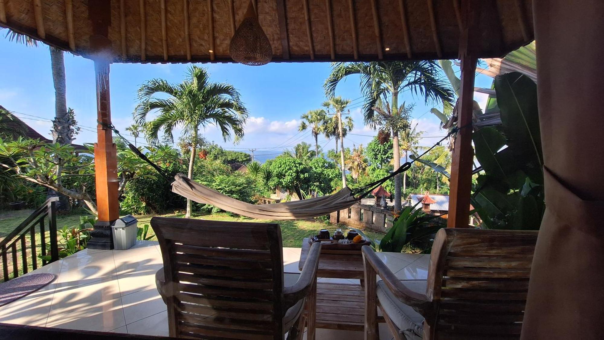 Frangipani Inn & Restaurant Seraya Dış mekan fotoğraf