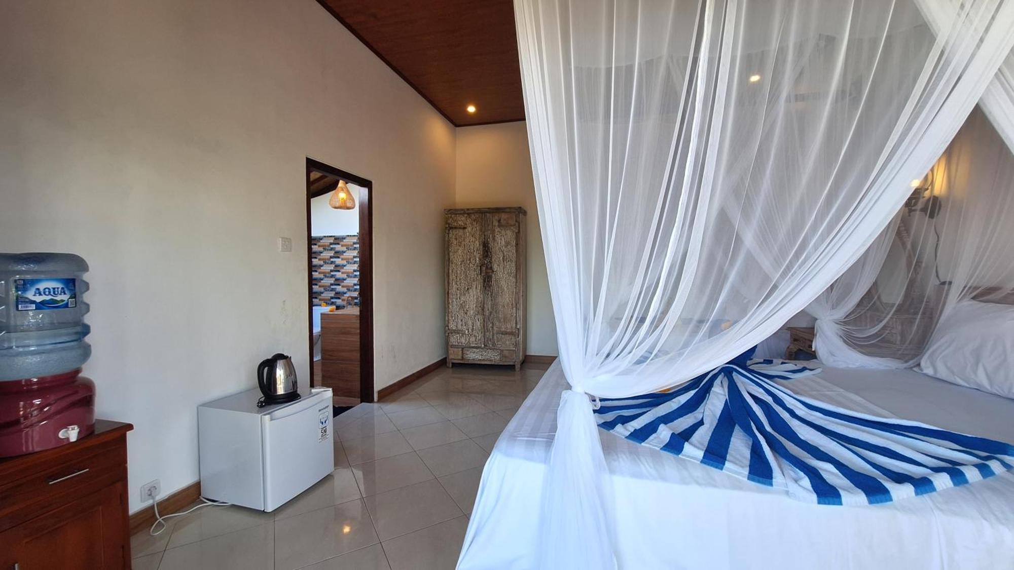 Frangipani Inn & Restaurant Seraya Dış mekan fotoğraf