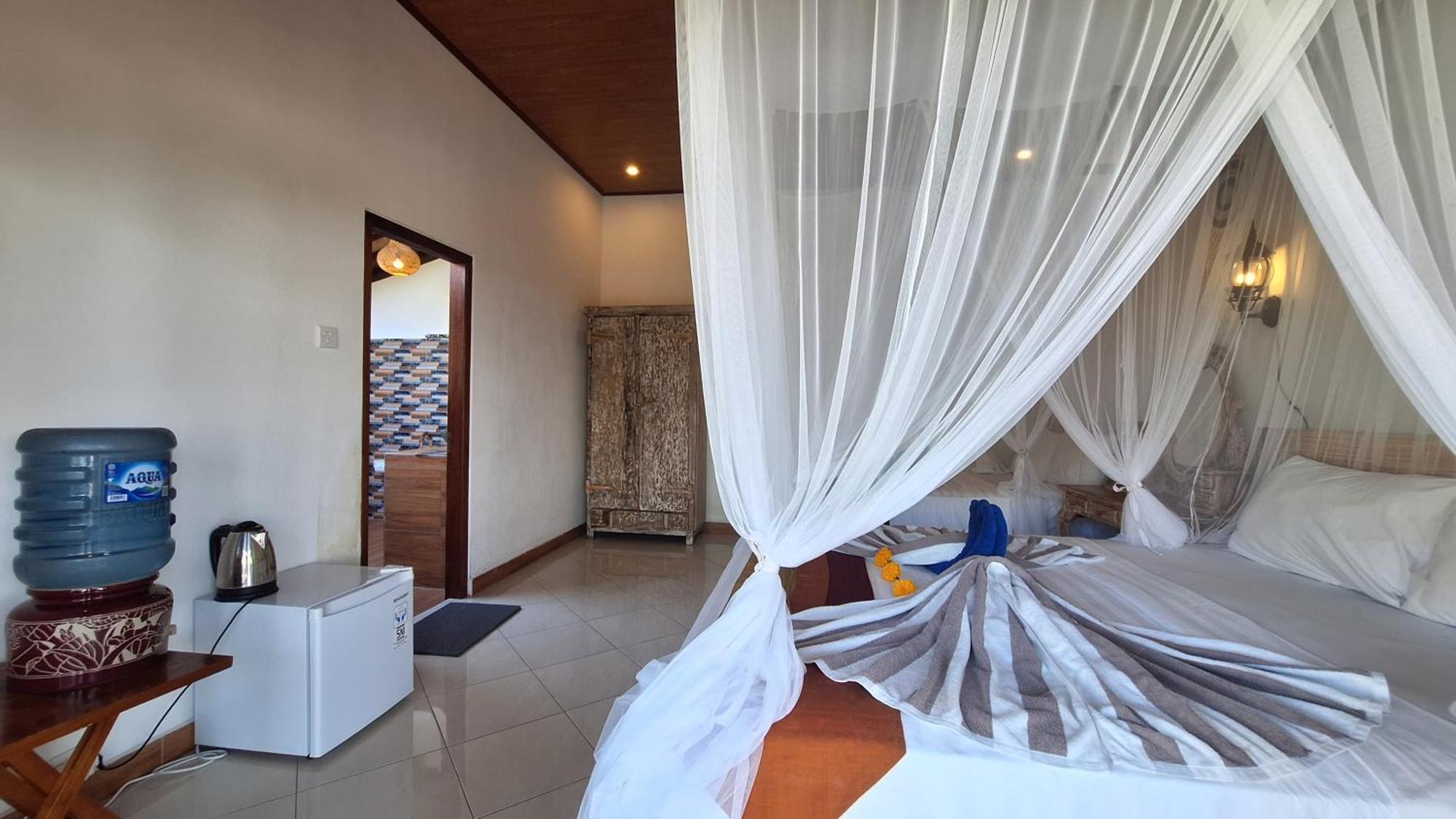 Frangipani Inn & Restaurant Seraya Dış mekan fotoğraf